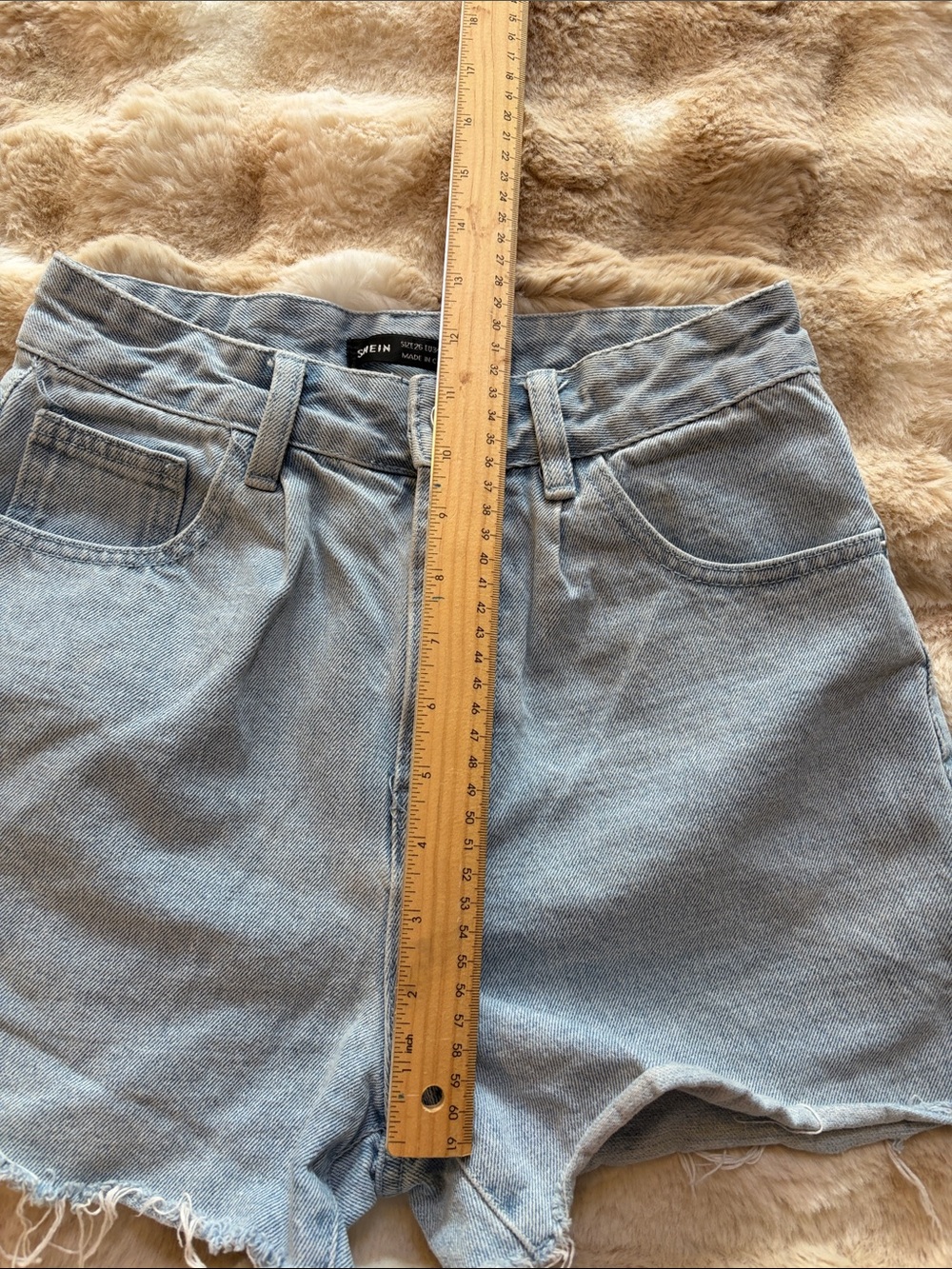 SHEIN light wash high waist shorts raw hem size 26/US size 2 - Picture 6 of 8